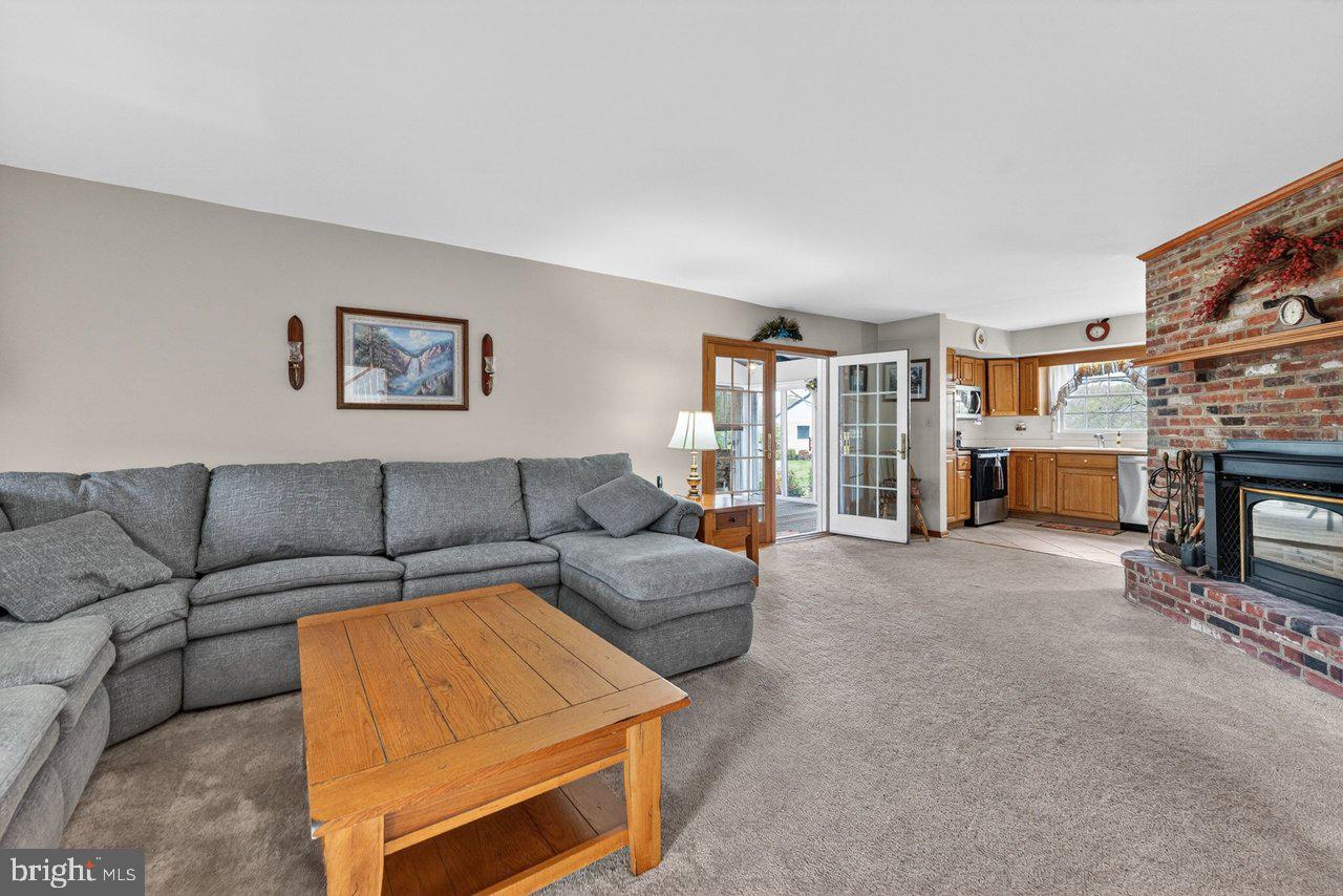 158 Chesterfield Georgetown Road Chesterfield, NJ 08515 - Photo 8 of 48 Cozy living space with inviting warmth.