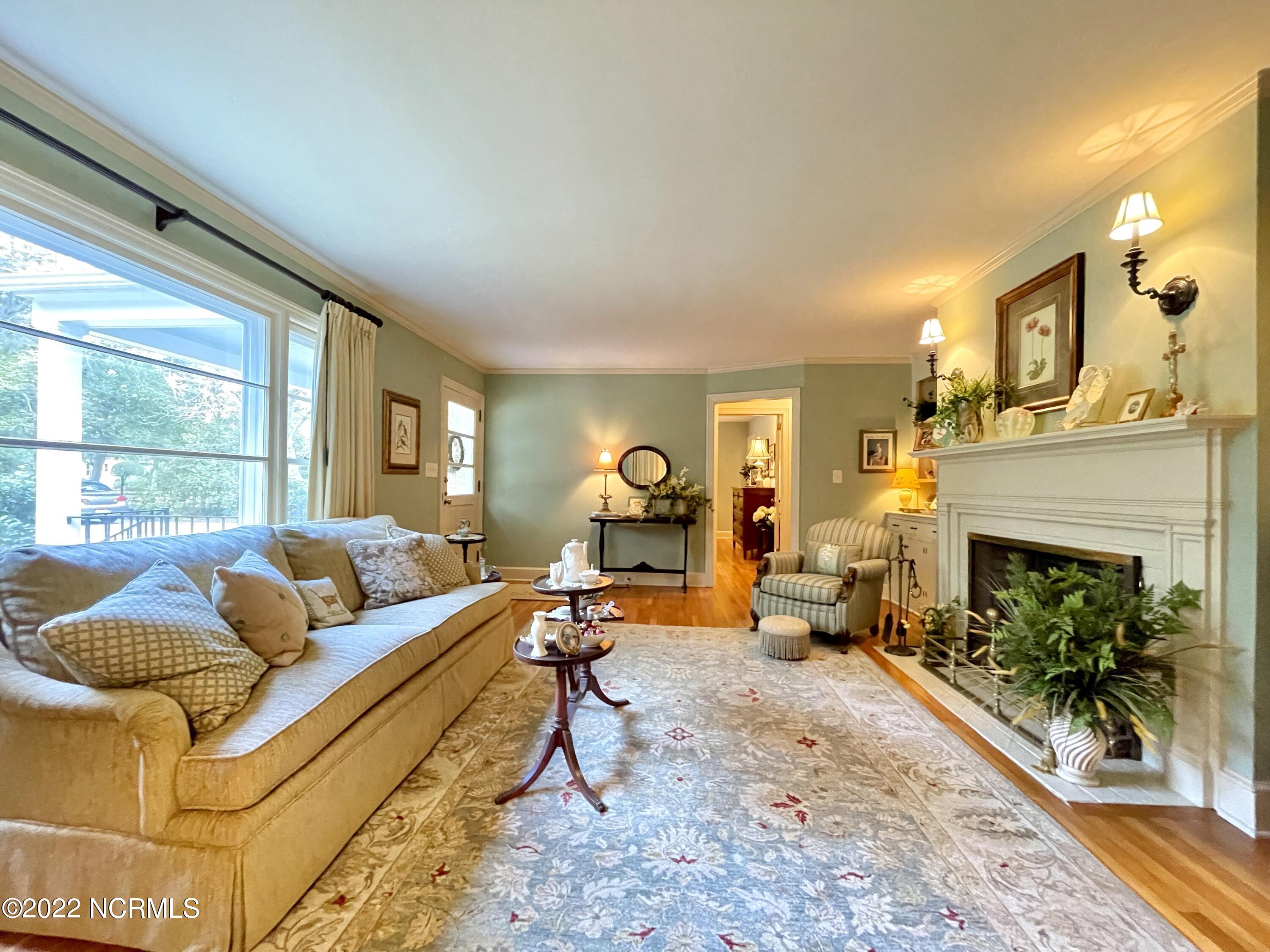 130 Everette Road Pinehurst, NC 28374 - Photo 6 of 41 0D59E6DE-BBD9-43F8-BFE9-EE7FE9928050_1_2