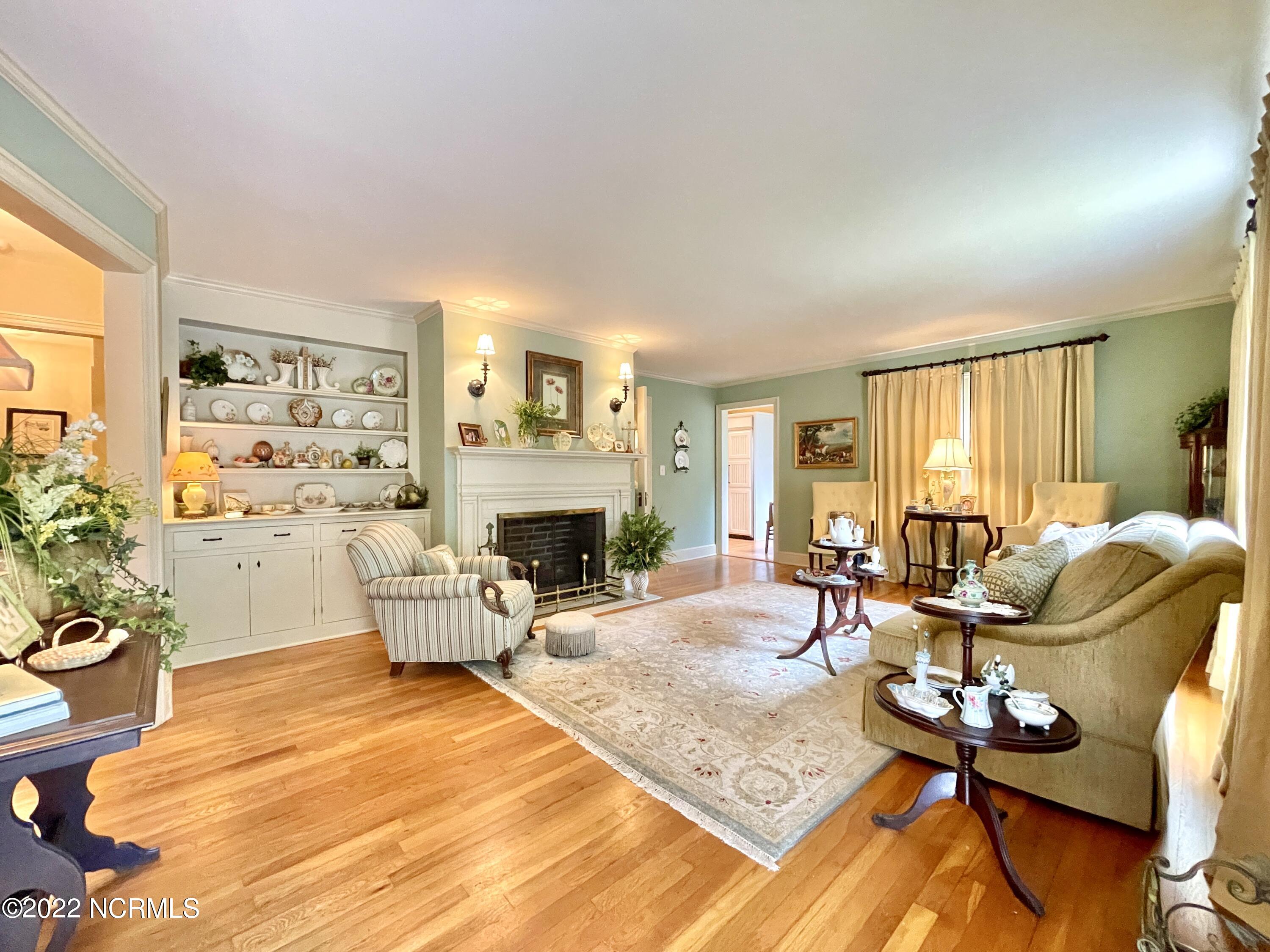 130 Everette Road Pinehurst, NC 28374 - Photo 10 of 41 9E2806AC-1EEC-4AAC-B7C8-1933CB5E3385_1_2
