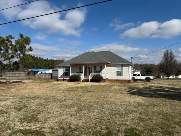 $205,000 | 2 Merideth Lynn Road, Fayetteville, TN 37334