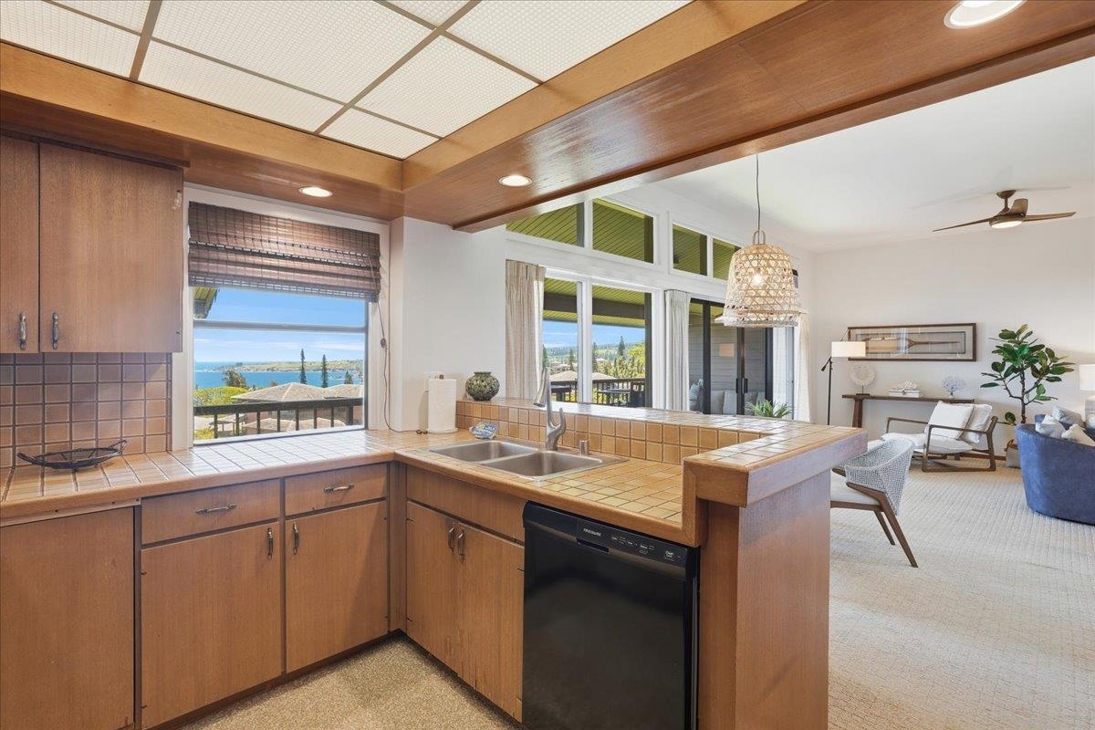 100 Ridge Road, Unit 1624 Lahaina, HI 96761 - Photo 18 of 36 Gallery Image 18