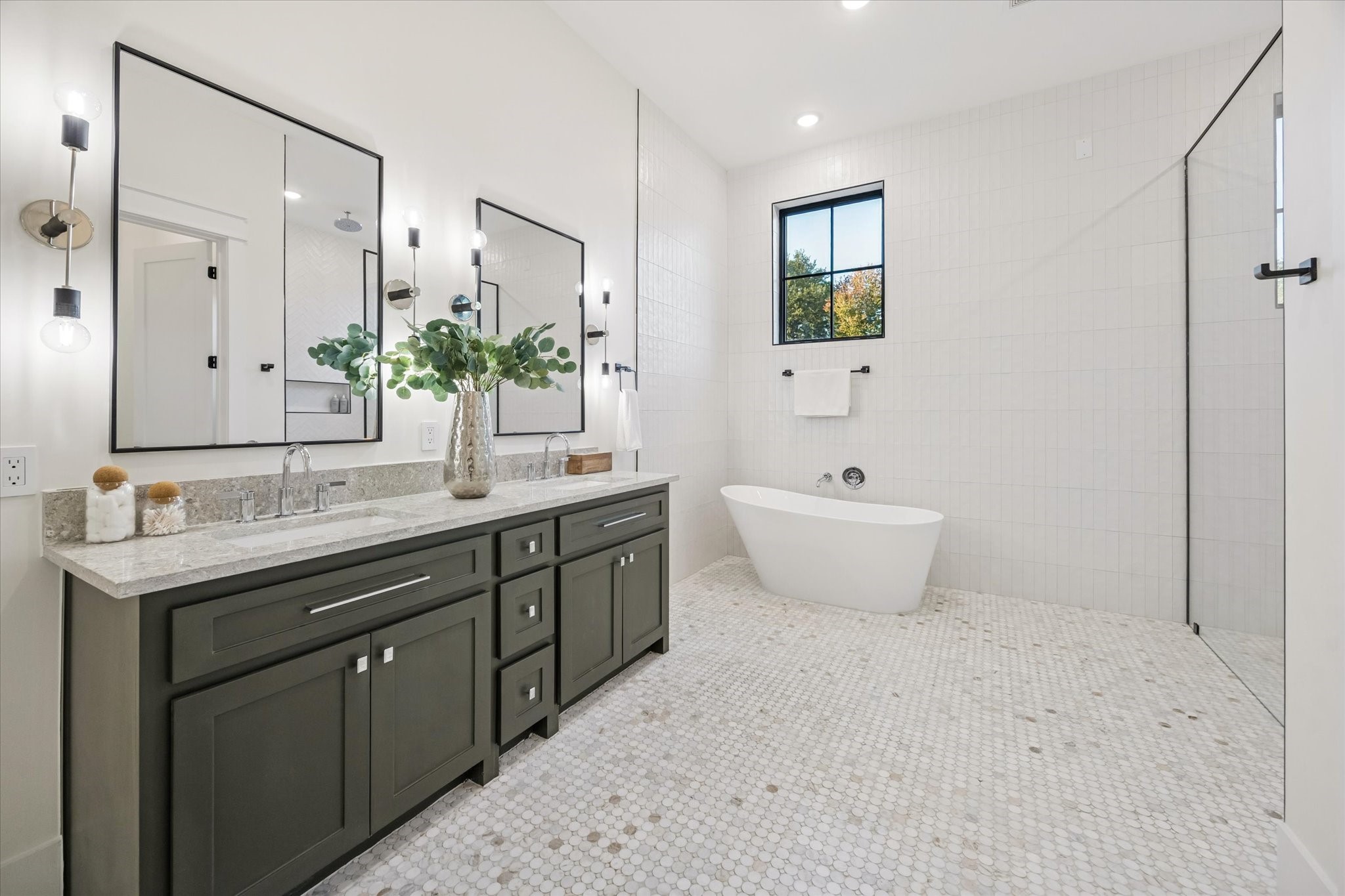 431 West 30th Street Houston, TX 77018 - Photo 13 of 36