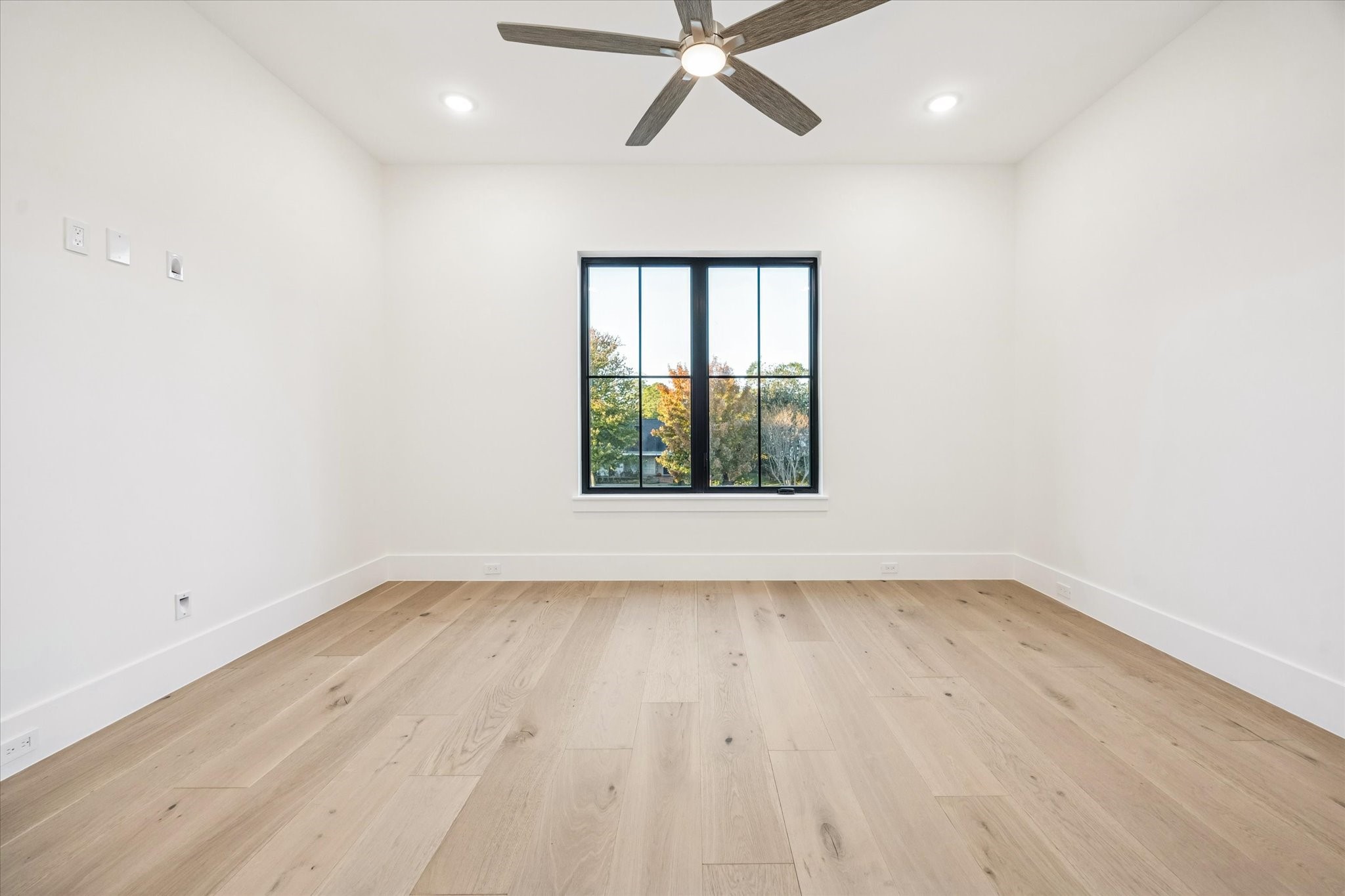 431 West 30th Street Houston, TX 77018 - Photo 26 of 36 Bedroom 4 - 15X15