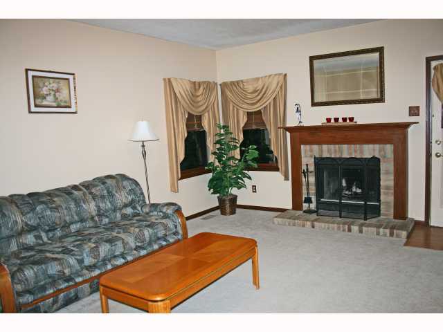 931 Riva Ridge Boulevard Gahanna, OH 43230 - Photo 4 of 18