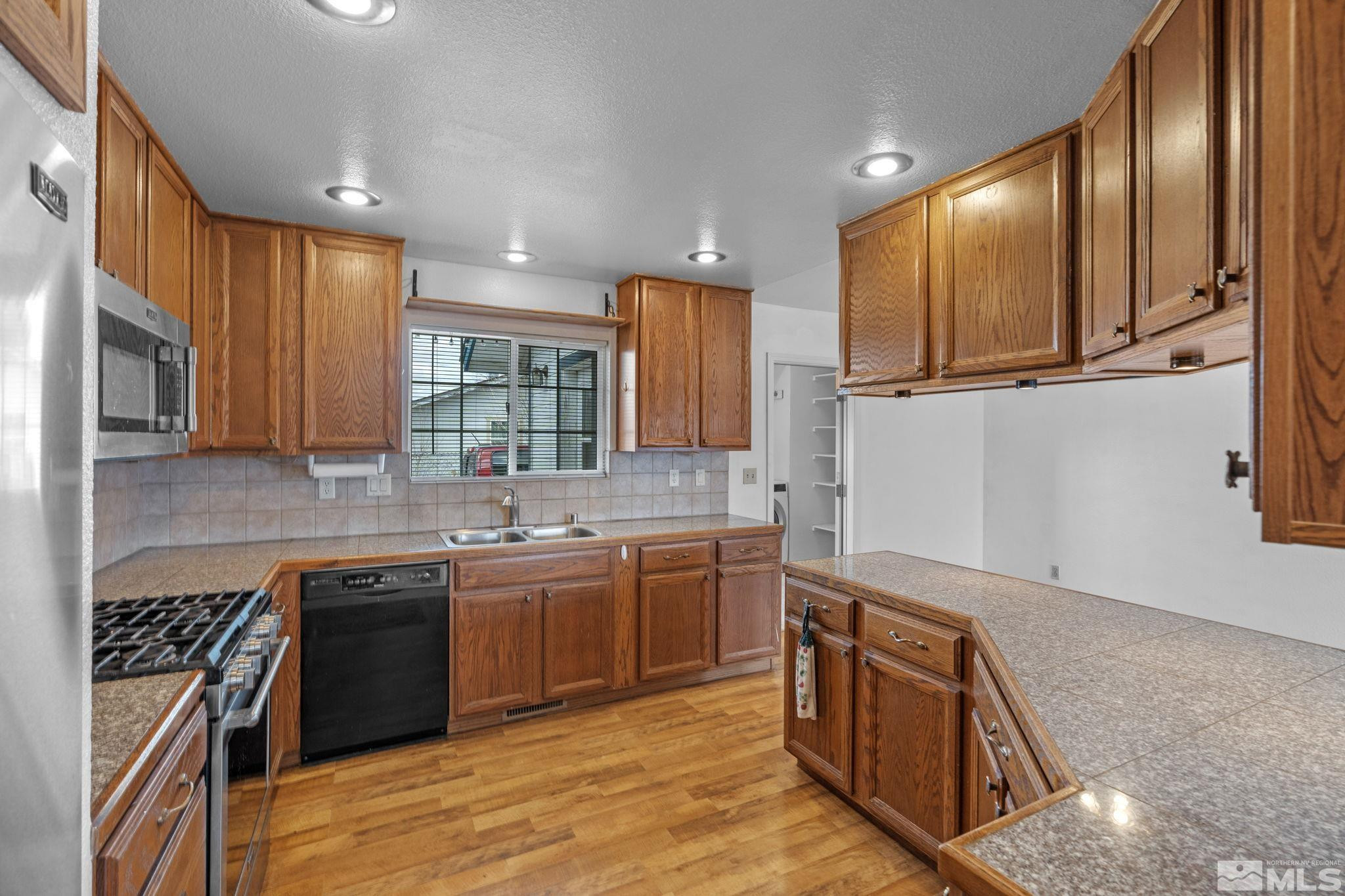 846 Long Valley Road Gardnerville, NV 89460 - Photo 14 of 39 Photo 14