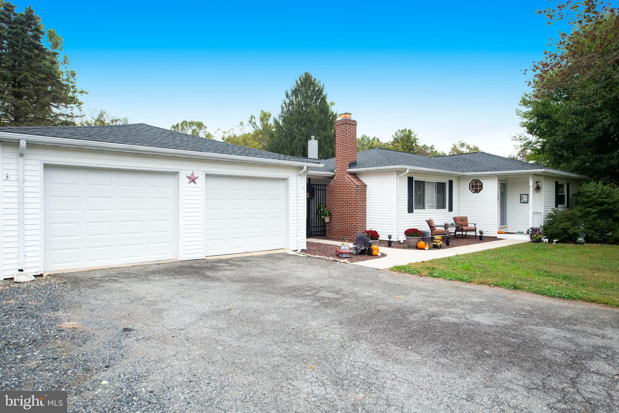 749 Conowingo Road Conowingo, MD 21918 - Photo 4 of 44 Spacious Garage