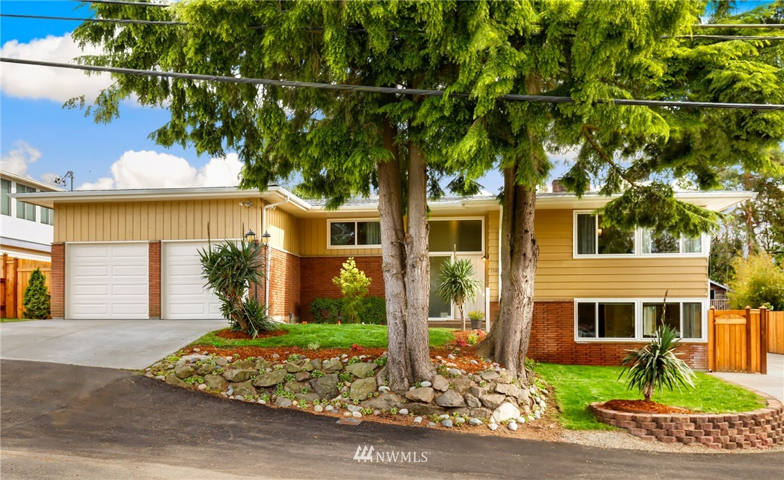 1307 South 27th Street Renton, WA 98055 - Photo 3 of 25