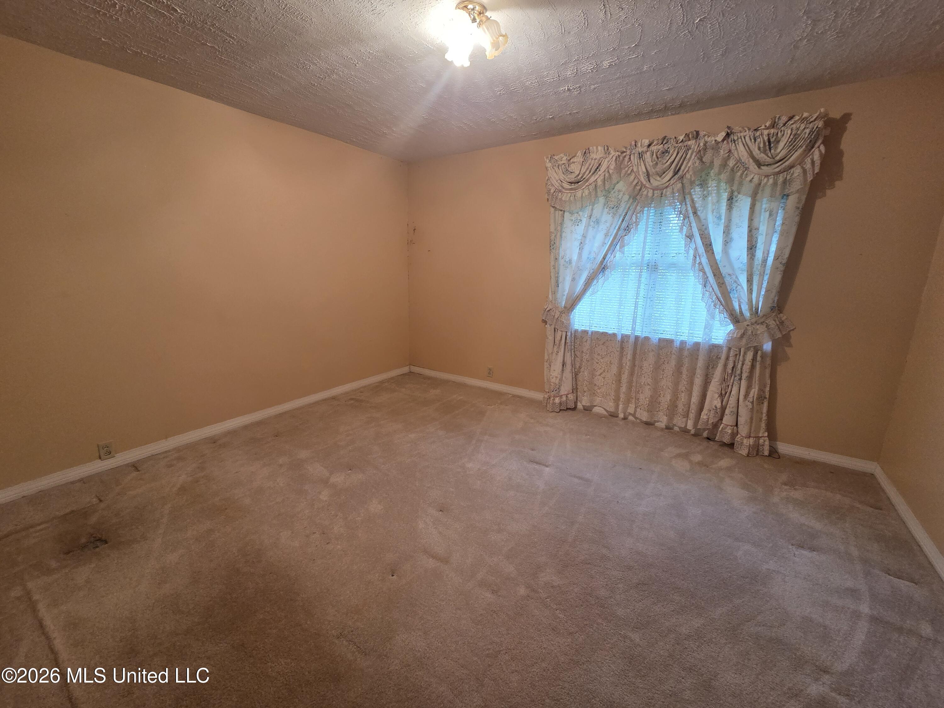 1195 North Old Canton Road Canton, MS 39046 - Photo 25 of 31 20260615_110419