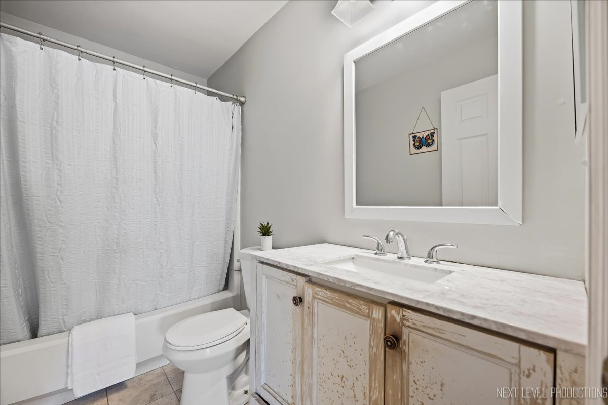 114 Raintree Court Aurora, IL 60504 - Photo 16 of 27 Gallery Image 16