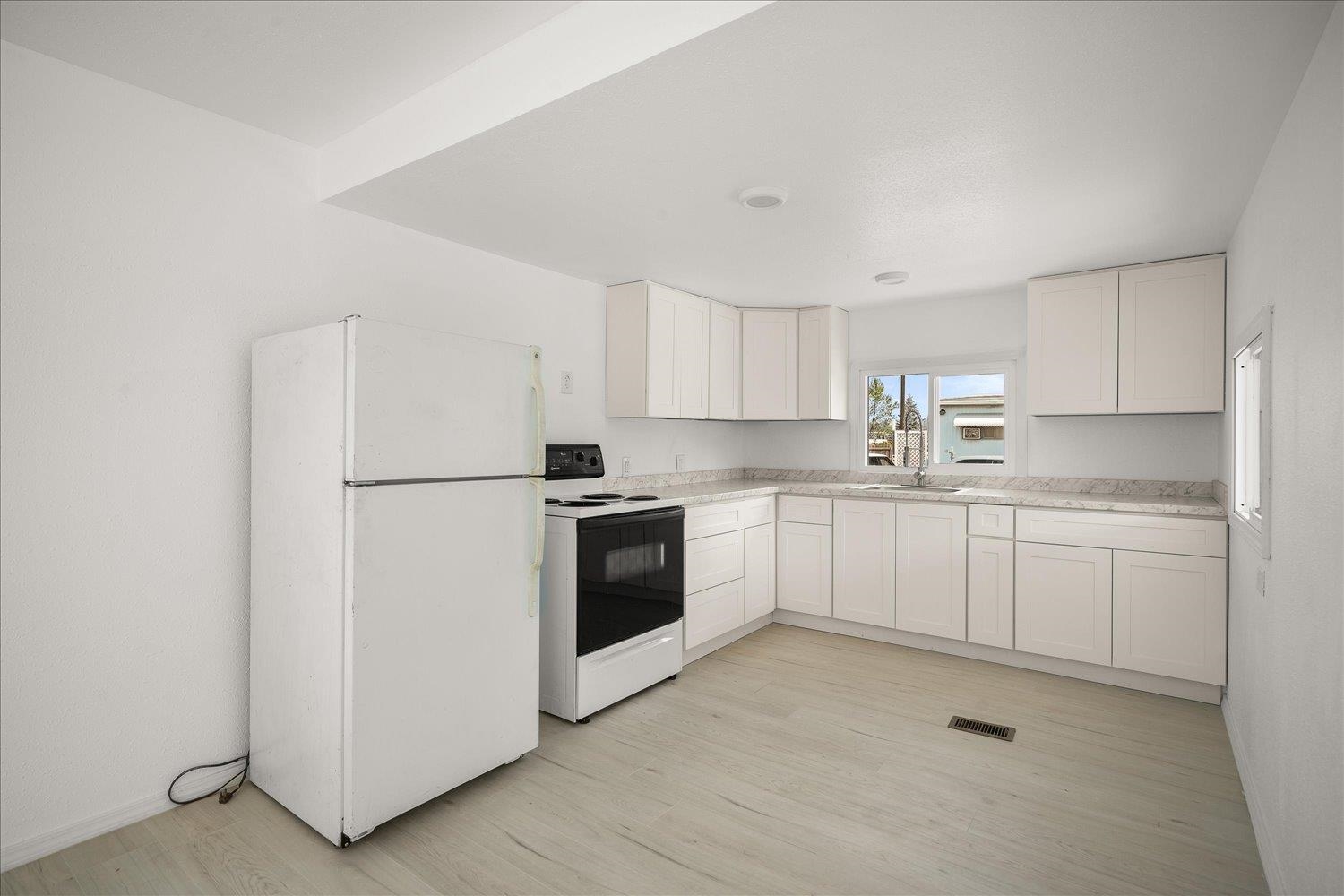 205 South Park Road, Unit 42 Spokane Valley, WA 99212 - Photo 13 of 22 Gallery Image 13