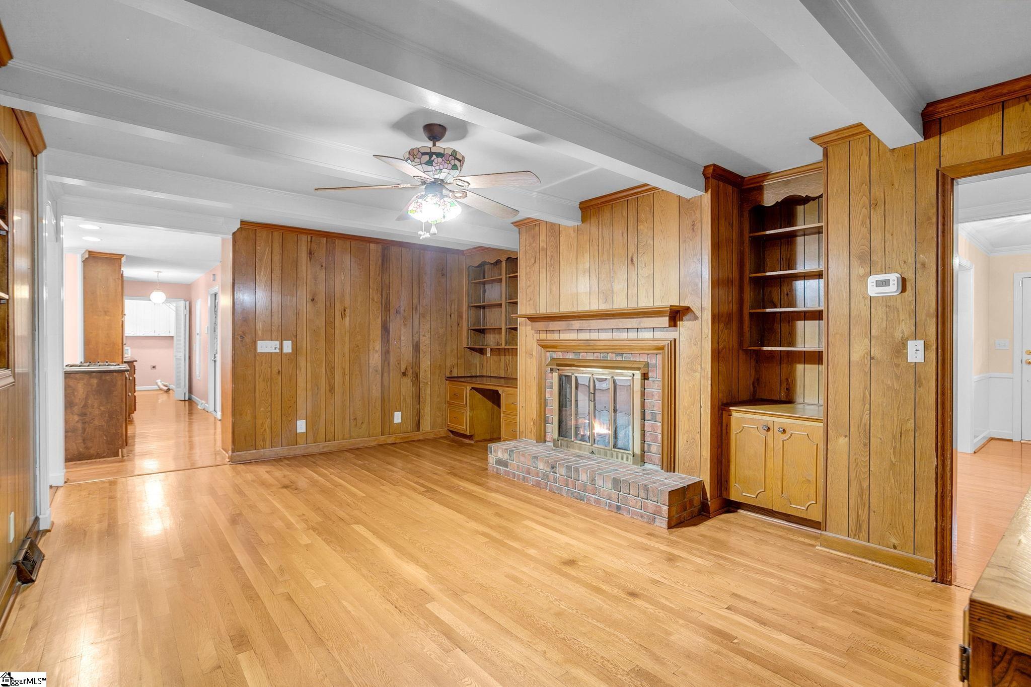 204 Montclair Road Greer, SC 29651 - Photo 13 of 43