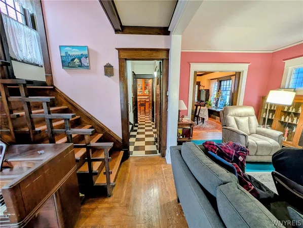 $350,000 | 84 West Oakwood Place, Unit S, Buffalo, NY 14214