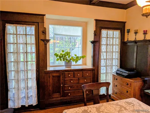 $350,000 | 84 West Oakwood Place, Unit S, Buffalo, NY 14214