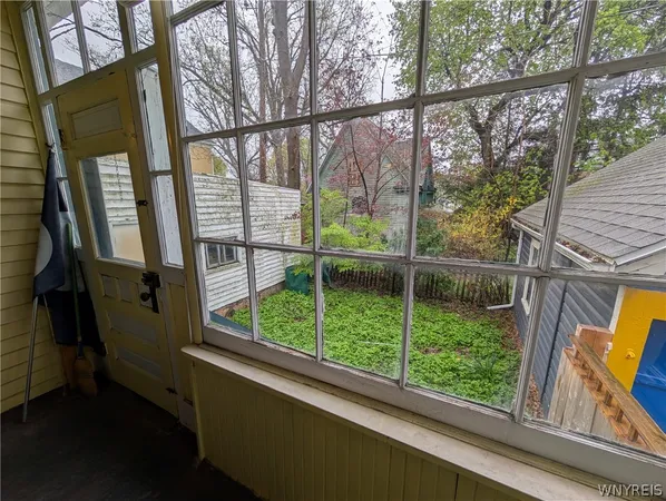 $350,000 | 84 West Oakwood Place, Unit S, Buffalo, NY 14214