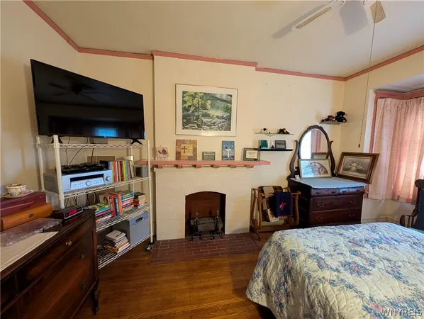$350,000 | 84 West Oakwood Place, Unit S, Buffalo, NY 14214