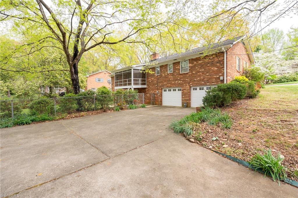 4191 Witherow Road Winston-Salem, NC 27106 - Photo 4 of 29 Gallery Image 4
