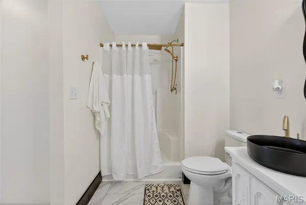 $430,000 | 1334 Forest Way Drive, Wentzville, MO 63385