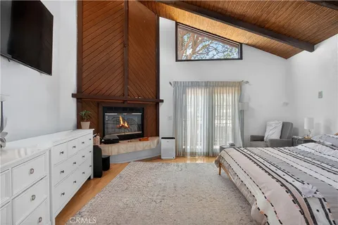 $1,828,000 | 5625 Terrace Drive, La Crescenta, CA 91214