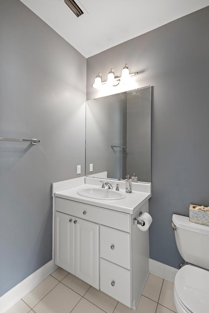1060 Harden Road Slocomb, AL 36375 - Photo 38 of 67 Bathroom #2
