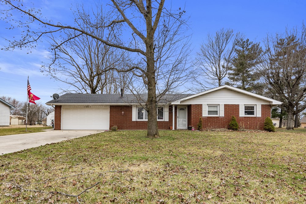 3605 North Harrison Road Muncie, IN 47304 - Photo 1 of 16