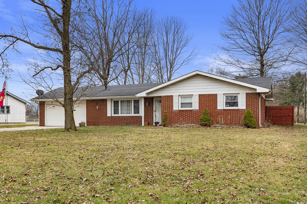 3605 North Harrison Road Muncie, IN 47304 - Photo 2 of 16