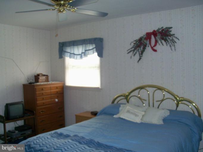 236 North Gorsuch Road Westminster, MD 21157 - Photo 13 of 19 Bedroom (Master)