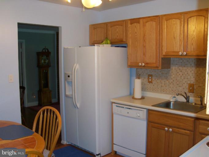 236 North Gorsuch Road Westminster, MD 21157 - Photo 14 of 19 Kitchen