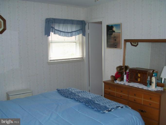 236 North Gorsuch Road Westminster, MD 21157 - Photo 18 of 19 Bedroom (Master)