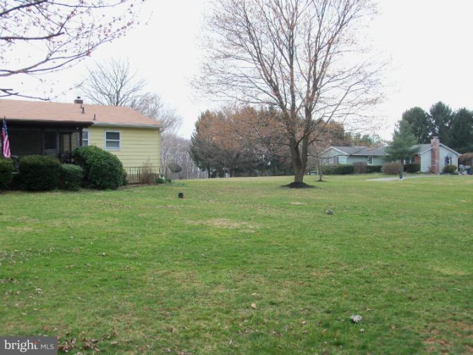 236 North Gorsuch Road Westminster, MD 21157 - Photo 4 of 19 Exterior (Rear)