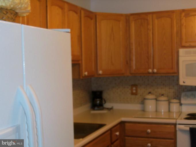 236 North Gorsuch Road Westminster, MD 21157 - Photo 7 of 19 Kitchen