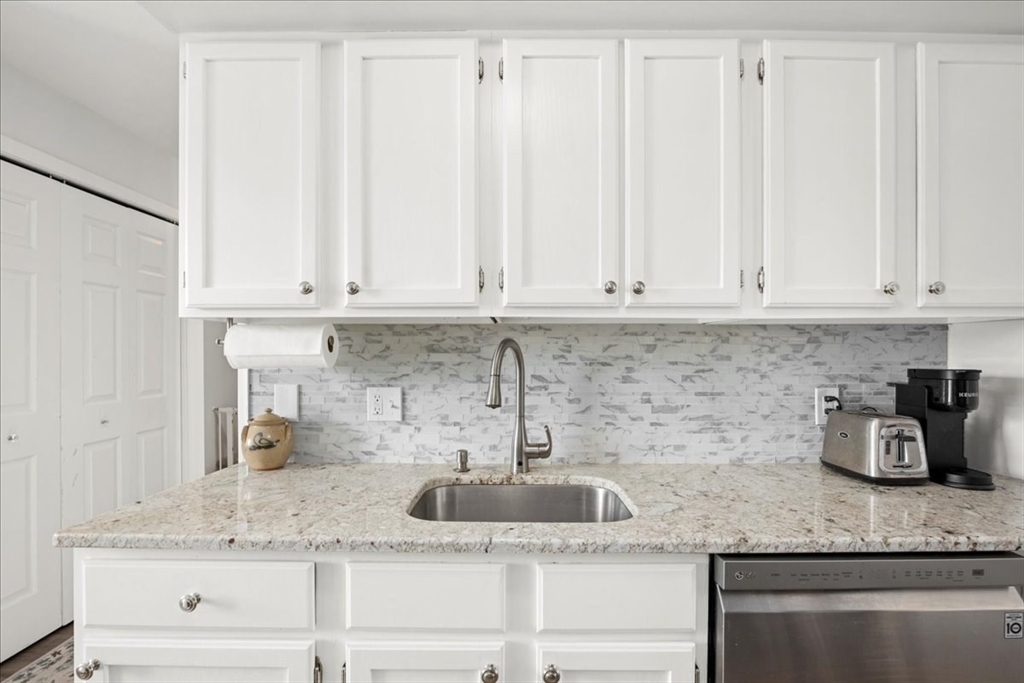 306 Beacon Park Road, Unit 306 Webster, MA 01570 - Photo 14 of 39 Gallery Image 14