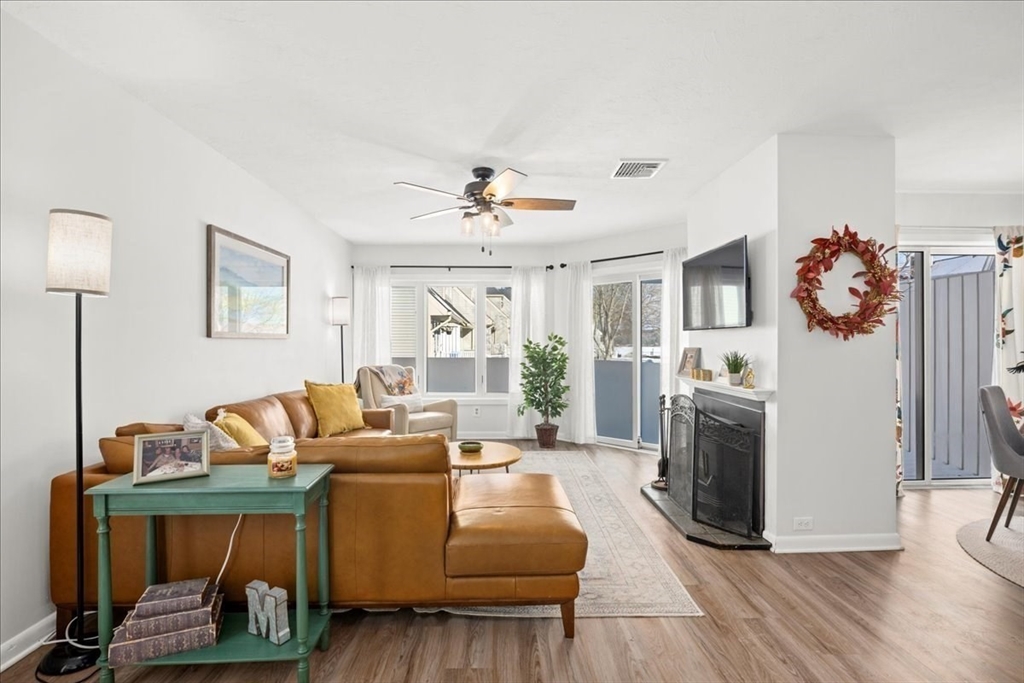 306 Beacon Park Road, Unit 306 Webster, MA 01570 - Photo 2 of 39 Gallery Image 2