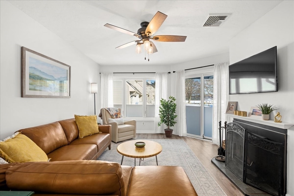 306 Beacon Park Road, Unit 306 Webster, MA 01570 - Photo 3 of 39 Gallery Image 3