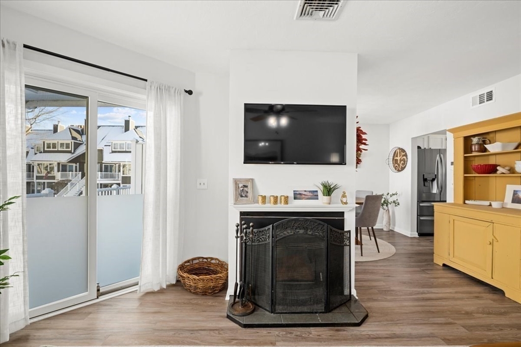 306 Beacon Park Road, Unit 306 Webster, MA 01570 - Photo 5 of 39 Gallery Image 5