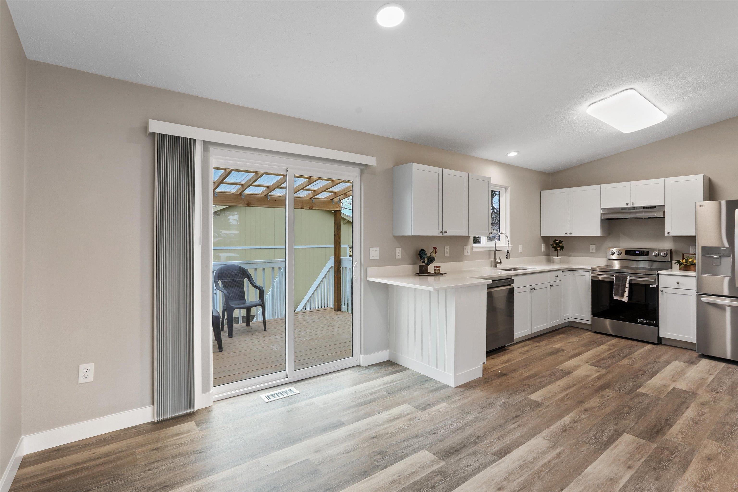 308 East Crown Avenue Spokane, WA 99207 - Photo 4 of 22