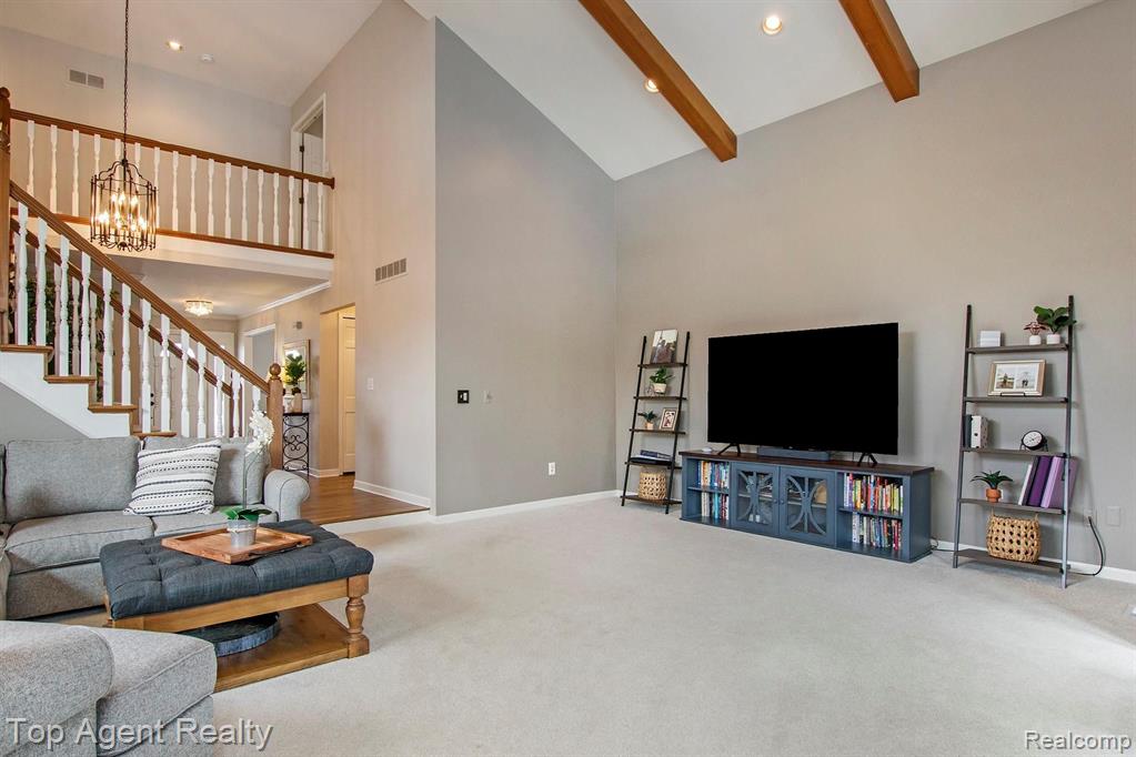 1470 Burhaven Drive Rochester Hills, MI 48306 - Photo 15 of 47