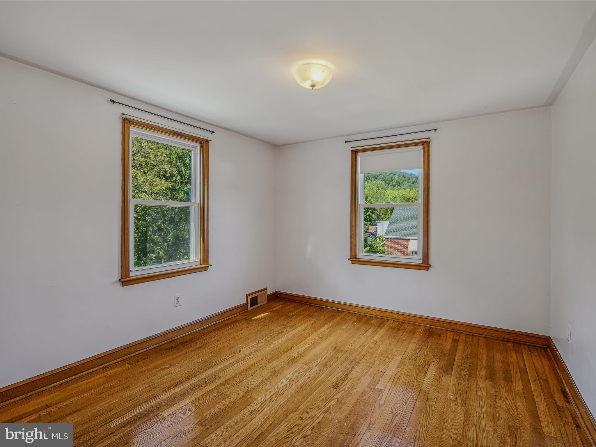 1302 Valley Road Berkeley Springs, WV 25411 - Photo 23 of 45 Bedroom 3