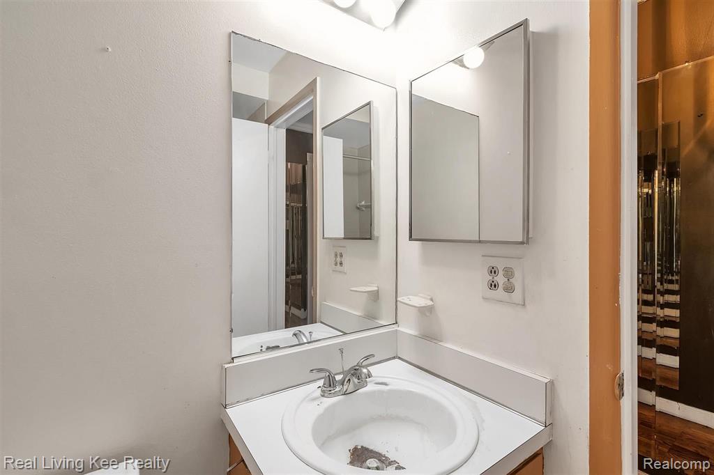 30240 Southfield Road, Unit 261 Southfield, MI 48076 - Photo 11 of 17