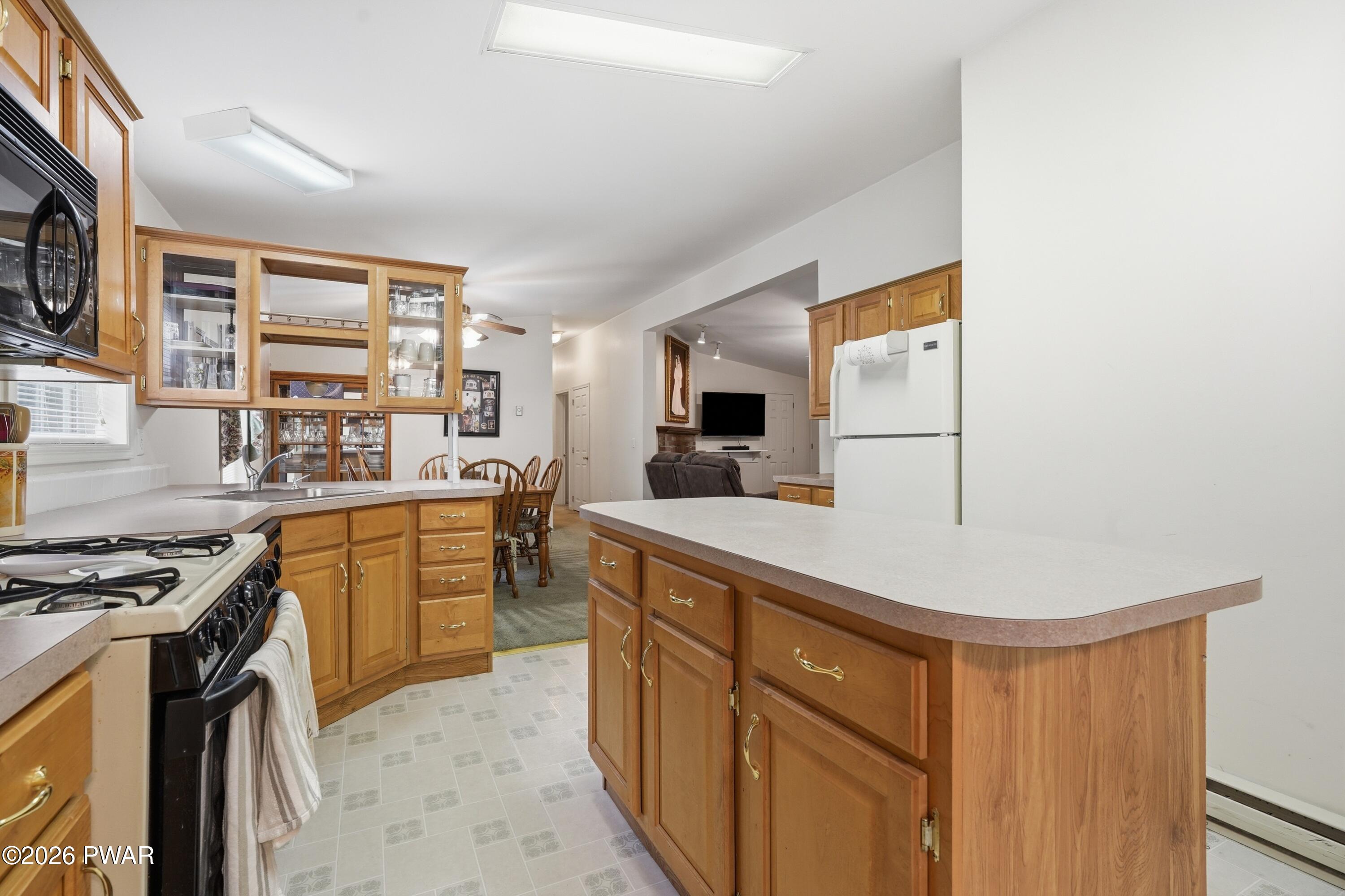 143 Chivers Road Lake Ariel, PA 18436 - Photo 5 of 52