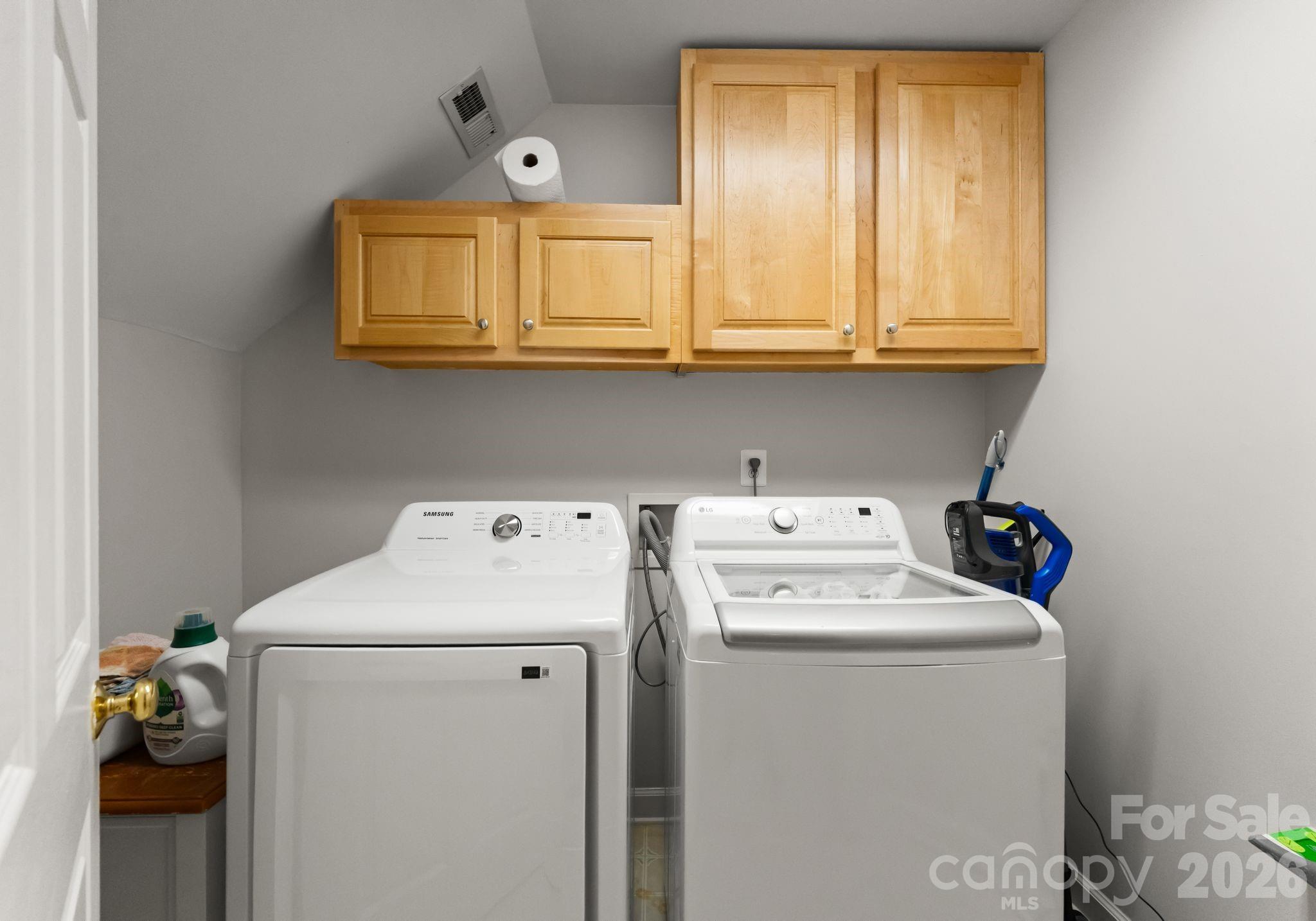 15705 Knox Hill Road Huntersville, NC 28078 - Photo 23 of 48 a utility room with dryer and washer