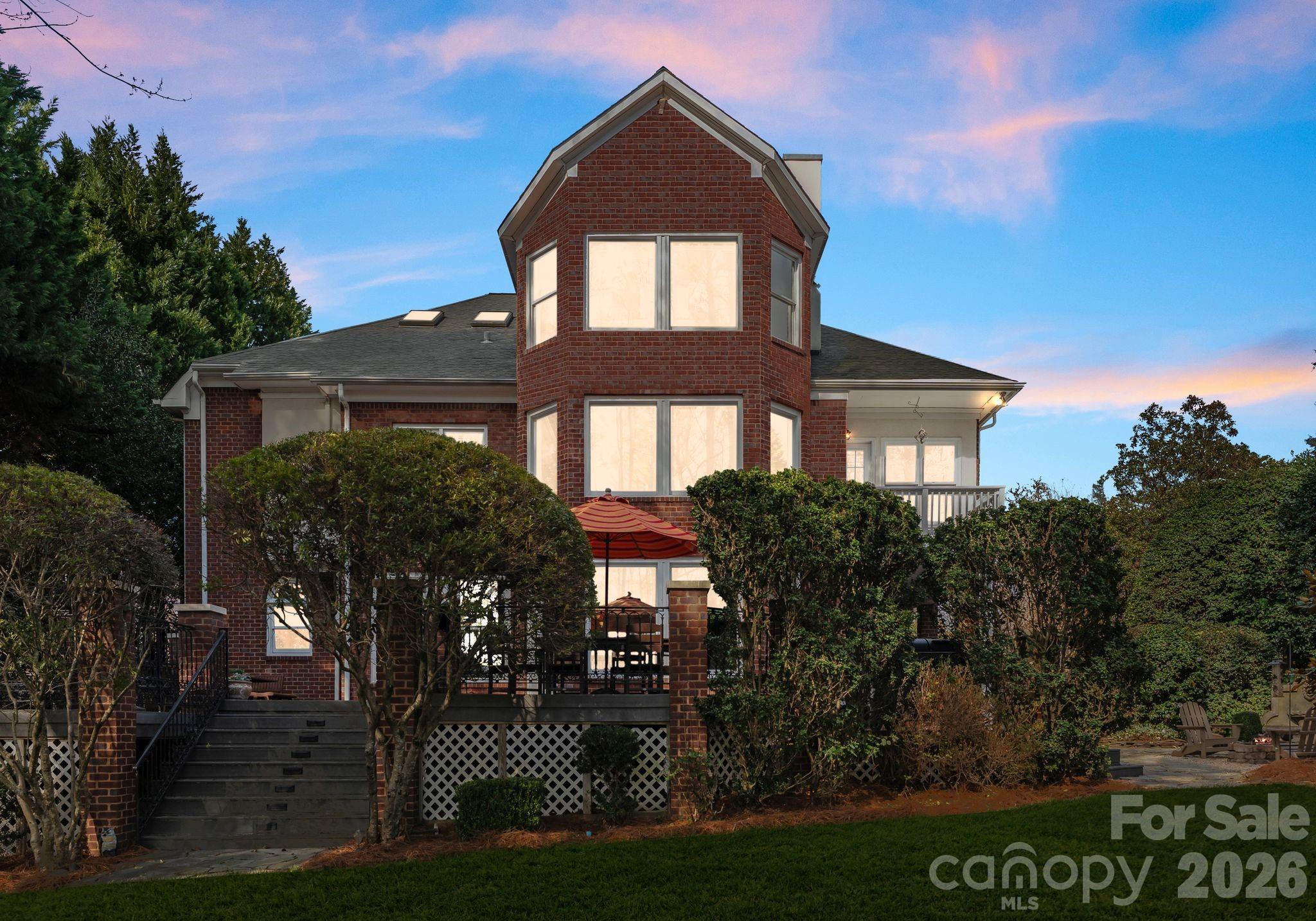 15705 Knox Hill Road Huntersville, NC 28078 - Photo 4 of 48 a front view of a house with a yard