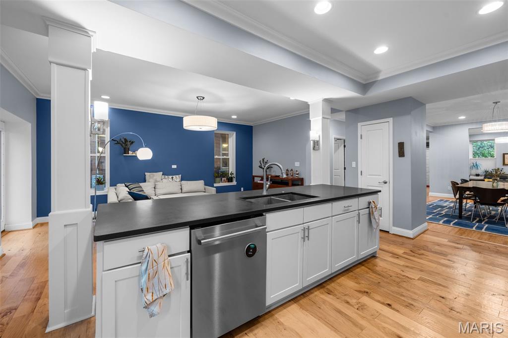 4254 Arsenal Street St. Louis, MO 63116 - Photo 12 of 72