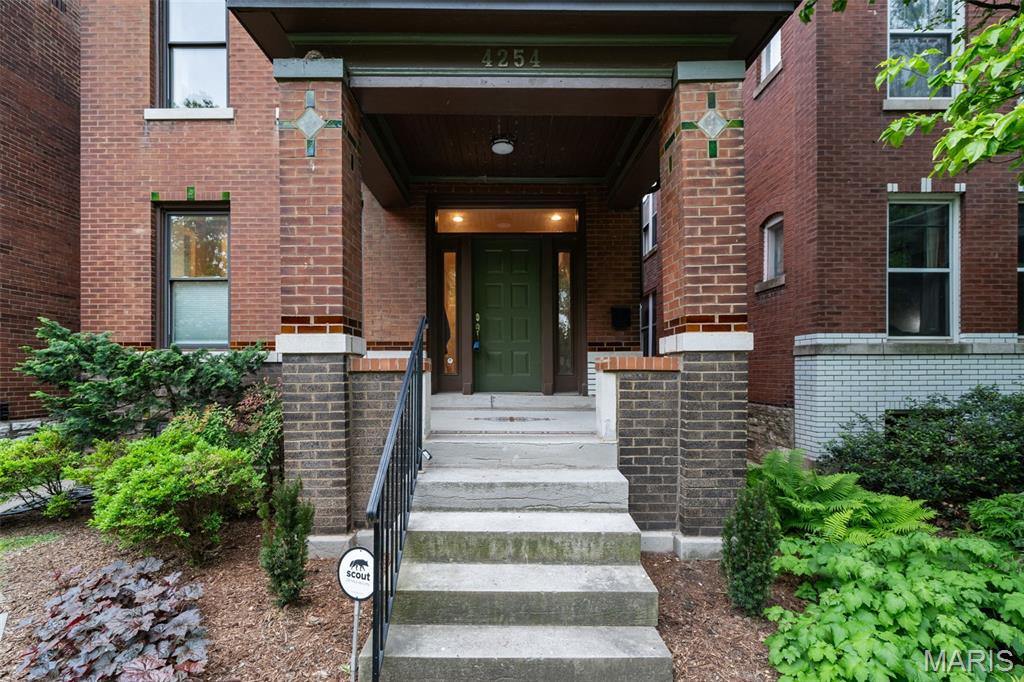4254 Arsenal Street St. Louis, MO 63116 - Photo 4 of 72