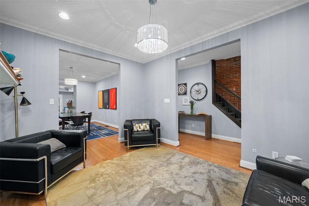 4254 Arsenal Street St. Louis, MO 63116 - Photo 8 of 72