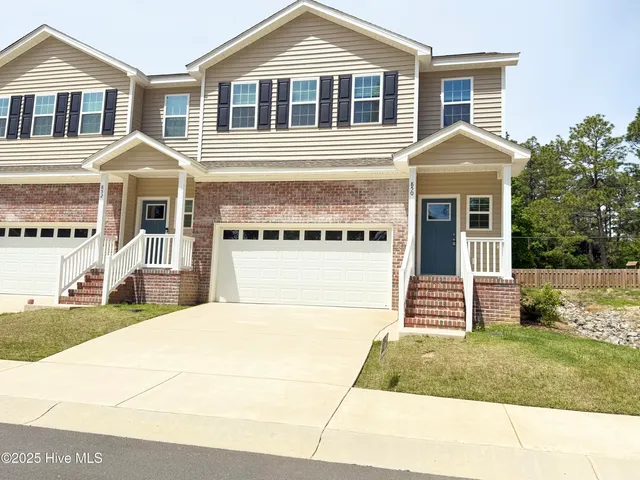 $1,900 | 856 Ducks Landing, Aberdeen, NC 28315