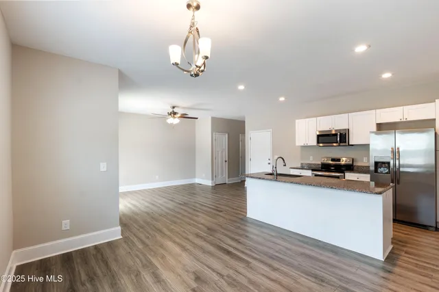 $1,900 | 856 Ducks Landing, Aberdeen, NC 28315