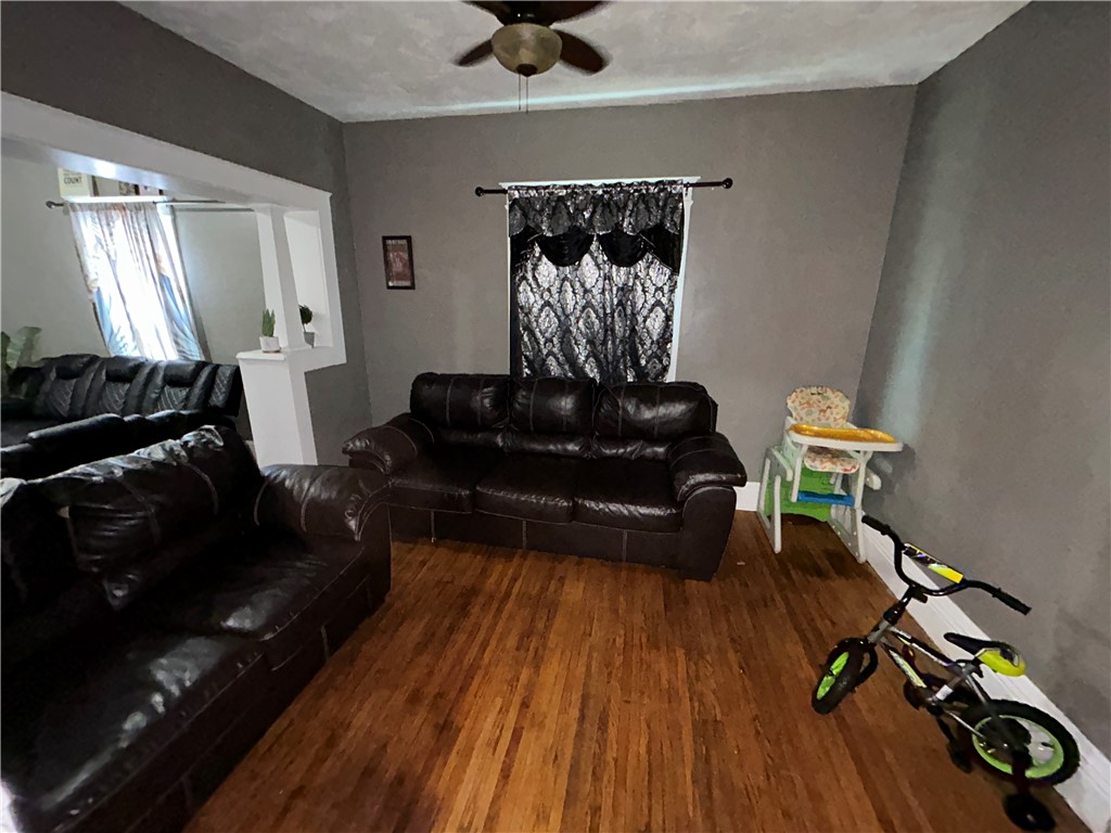 63 Roycroft Drive Rochester, NY 14621 - Photo 9 of 29
