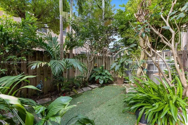 a view of a plant in a garden