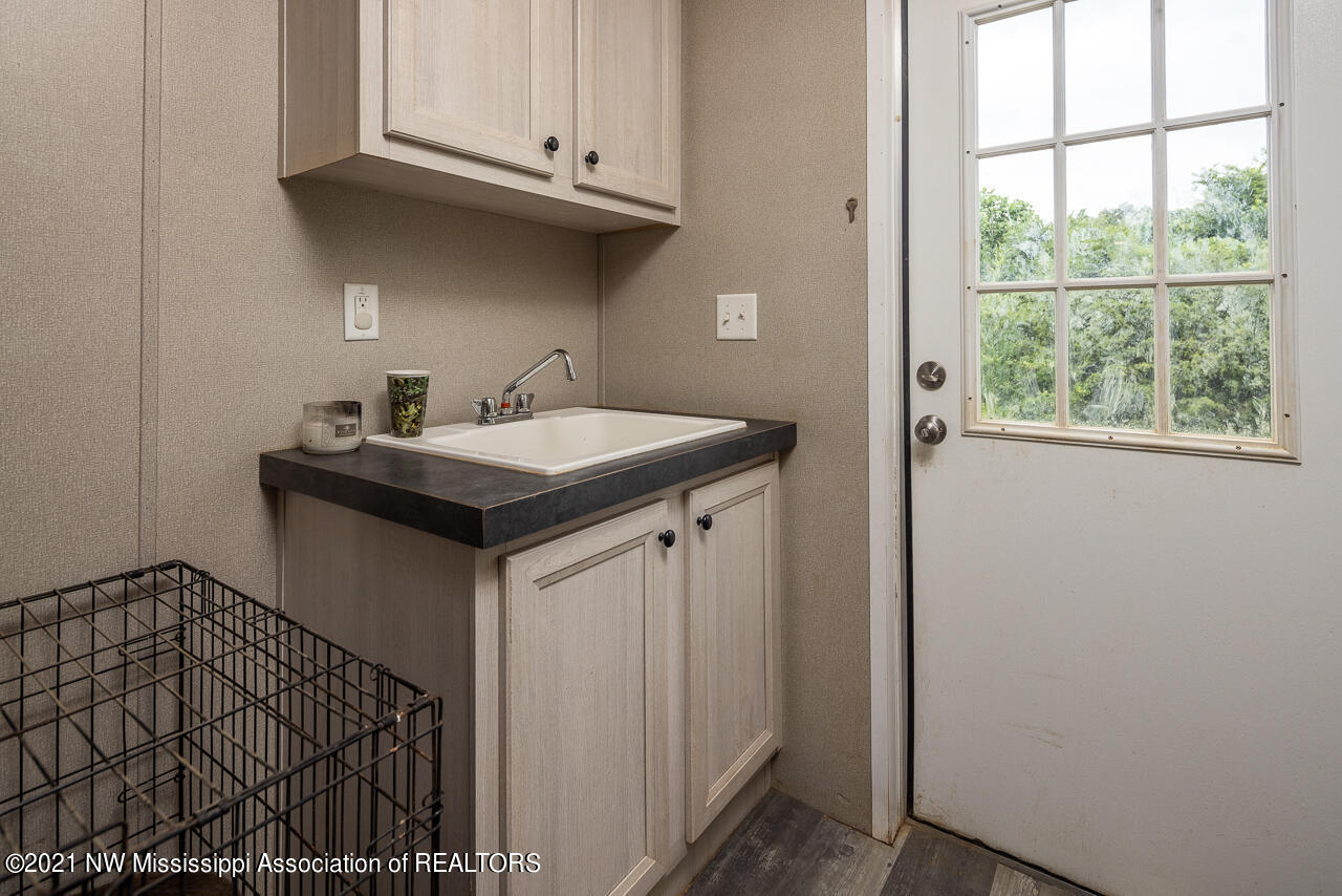 1639 County Line Road Coldwater, MS 38618 - Photo 16 of 25 CountyLine-29-10