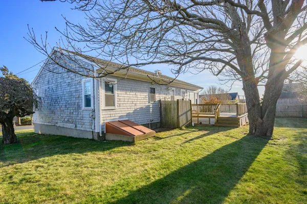 $3,500 | 7 Columbus Avenue, West Yarmouth, MA 02673